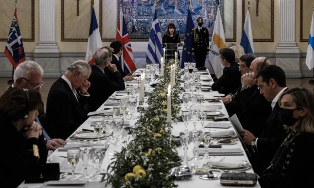 ΠτΔ: Καμία αναφορά στην Ορθοδοξία στην ομιλία της στο επίσημο δείπνο για τα 200 χρόνια